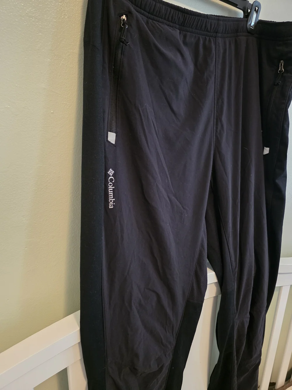 Columbia Black Men's Jogger Pants with Zip Pockets